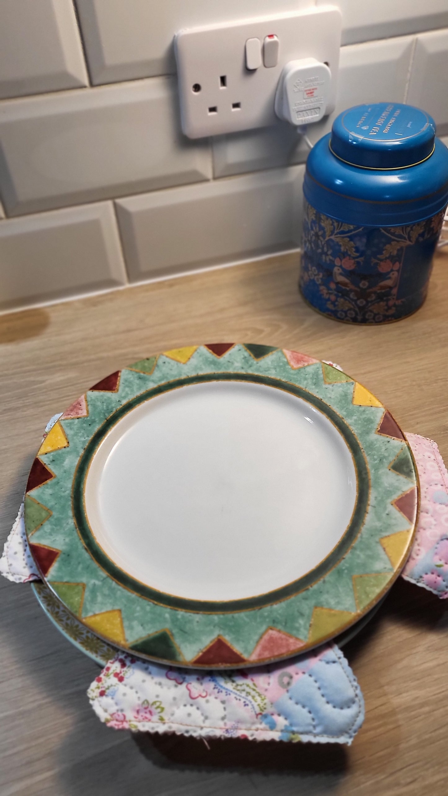 4 Piece Anti Slip/Scratch Cookware Pads