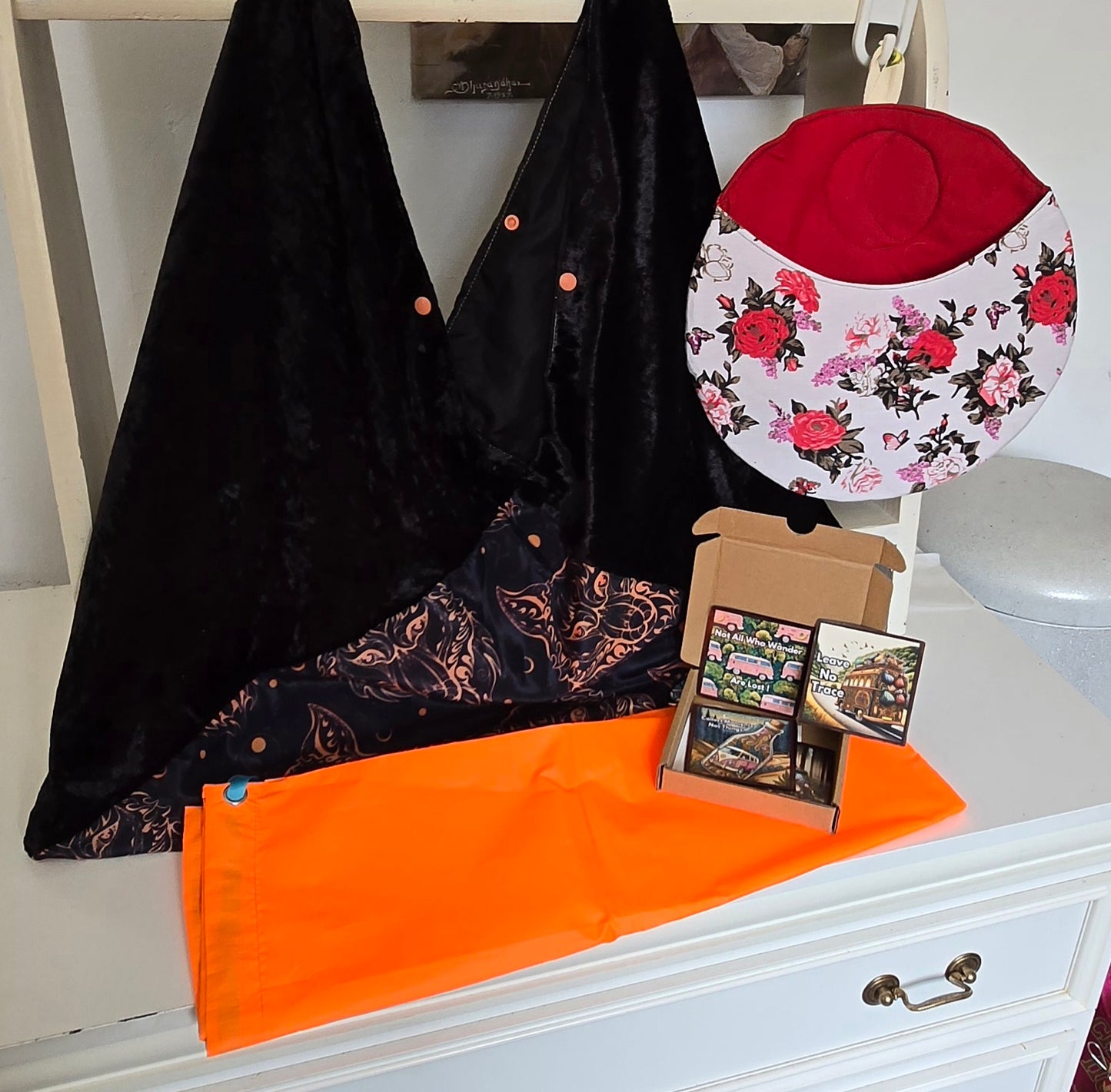 The Fuel Box ( Moonies bag Werewolf orange)
