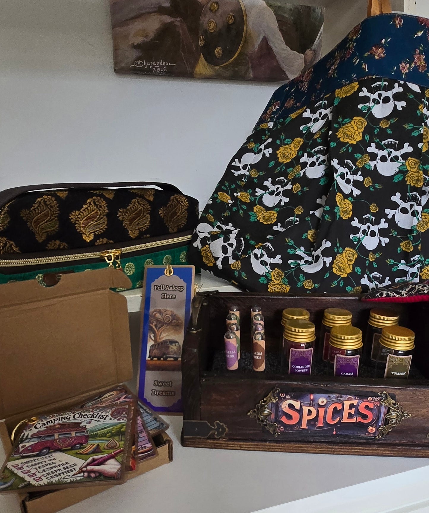 The Full Moonie Box (skull)