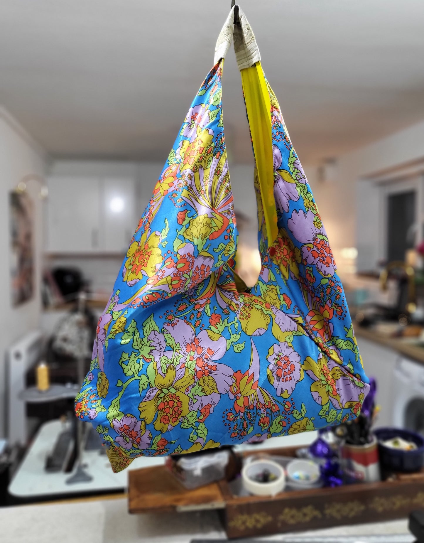 Medium Moonies Bag.