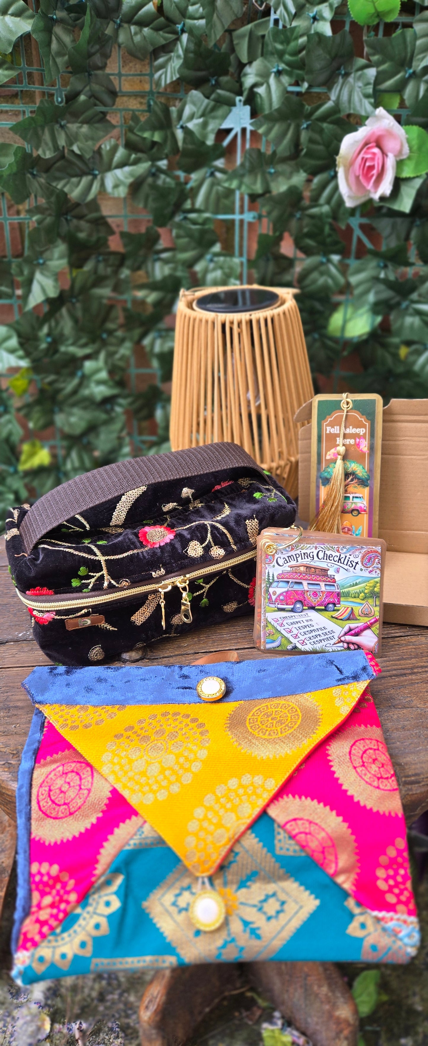 The Campsite Box (Black velvet)